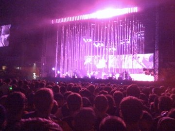 http://www.liquidpoker.net/staff/Daut/radiohead10.jpg