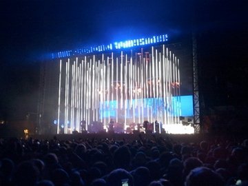 http://www.liquidpoker.net/staff/Daut/radiohead6.jpg
